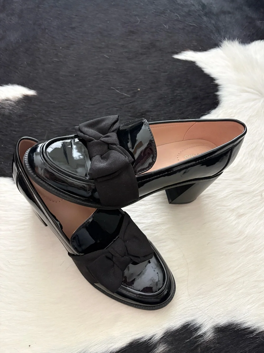 Bandolino Black Patent Bow Loafer Heels | Women’s Size 8.5